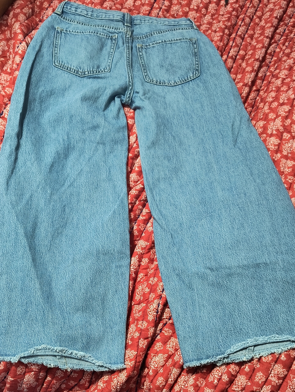 Old Navy Light Blue Barrel Leg Mid Rise Jeans with Raw Hem